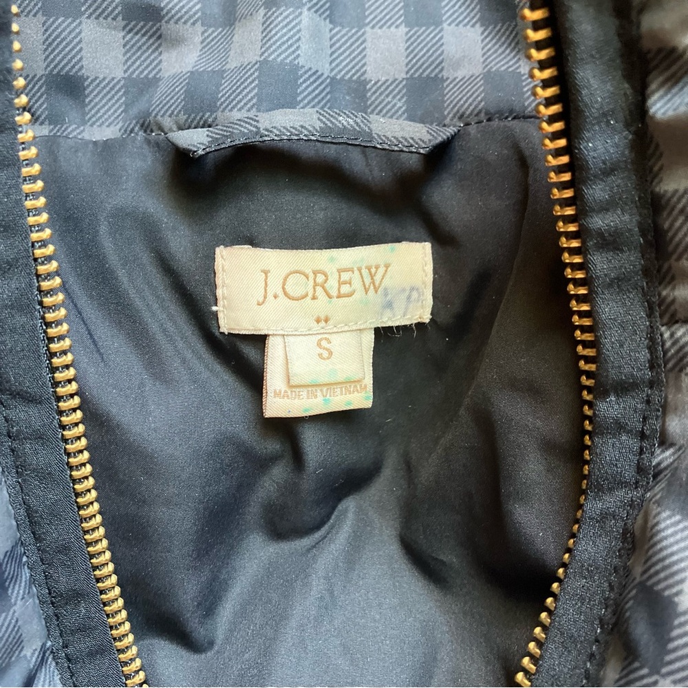 J. Crew Ladies Black / Gray Gingham Plaid Quilted Puffer Vest size Small - Picture 9 of 9
